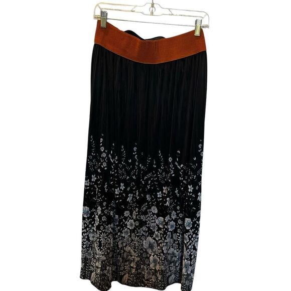 Jon & Anna Women's Maxi Skirt Black with lower floral design in cream/blue Large - Picture 1 of 11